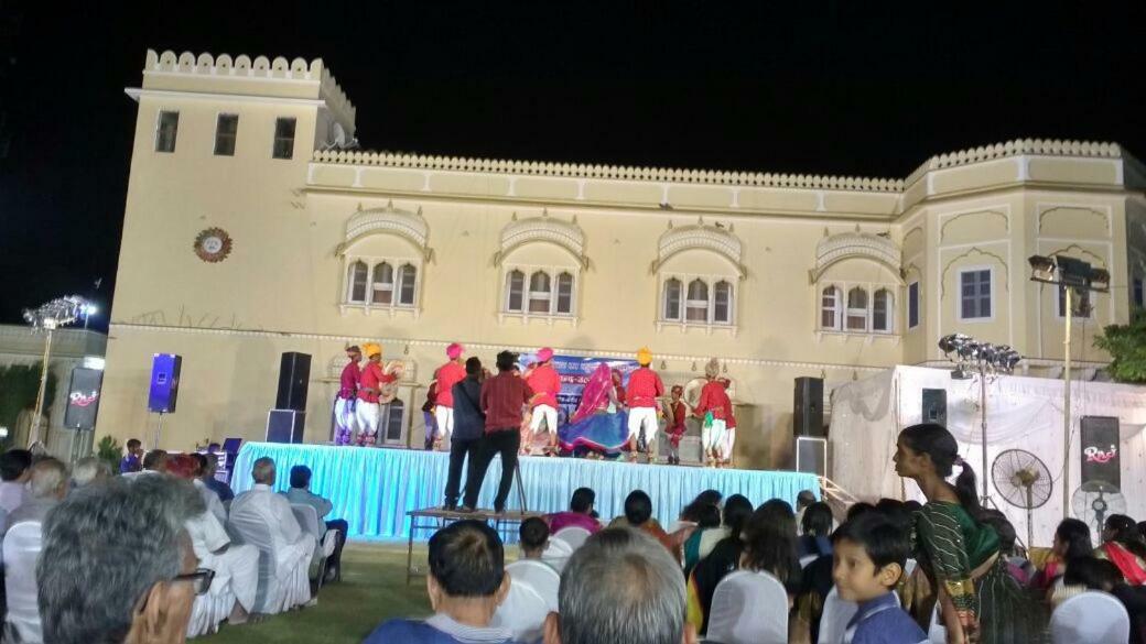 Hotel Jamuna Resort Jhunjhunu Eksteriør bilde